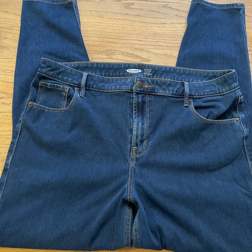 Old Navy Rockstar Super Skinny High Rise Jeans